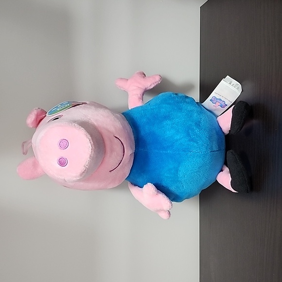 George Pig Stuffie - Picture 6 of 6